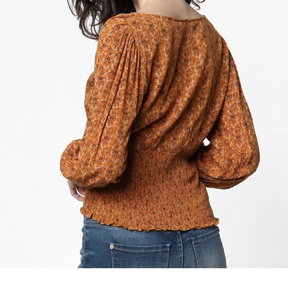 ONLY Women’s V Neck Printed Top - S - Picture 7 of 17